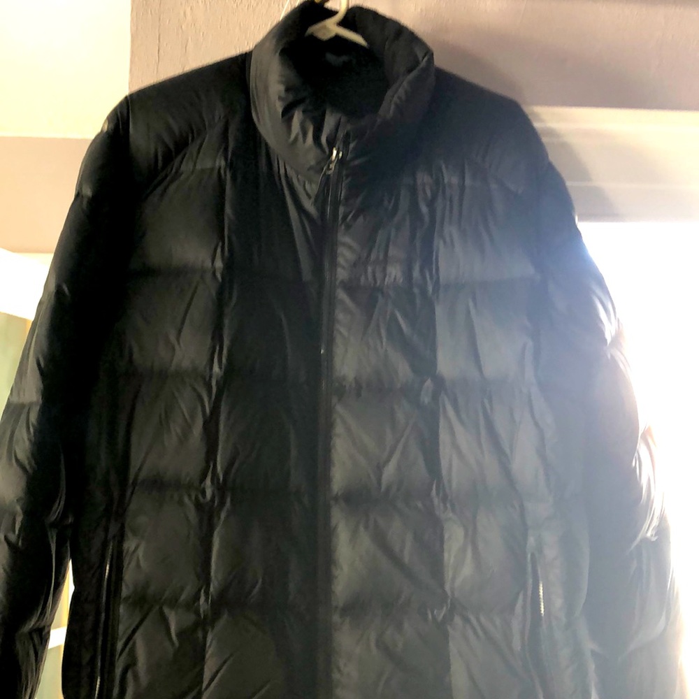 Men’s Eddie Bauer down jacket